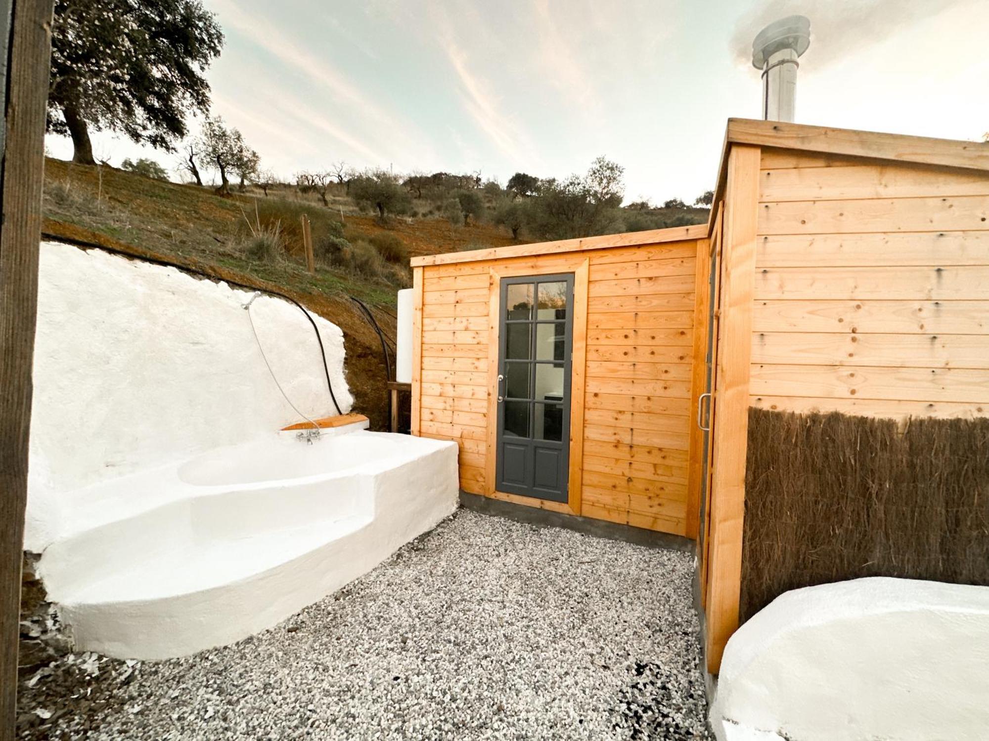 Romantic Accommodation - Hottub & Sauna Almogia Bagian luar foto