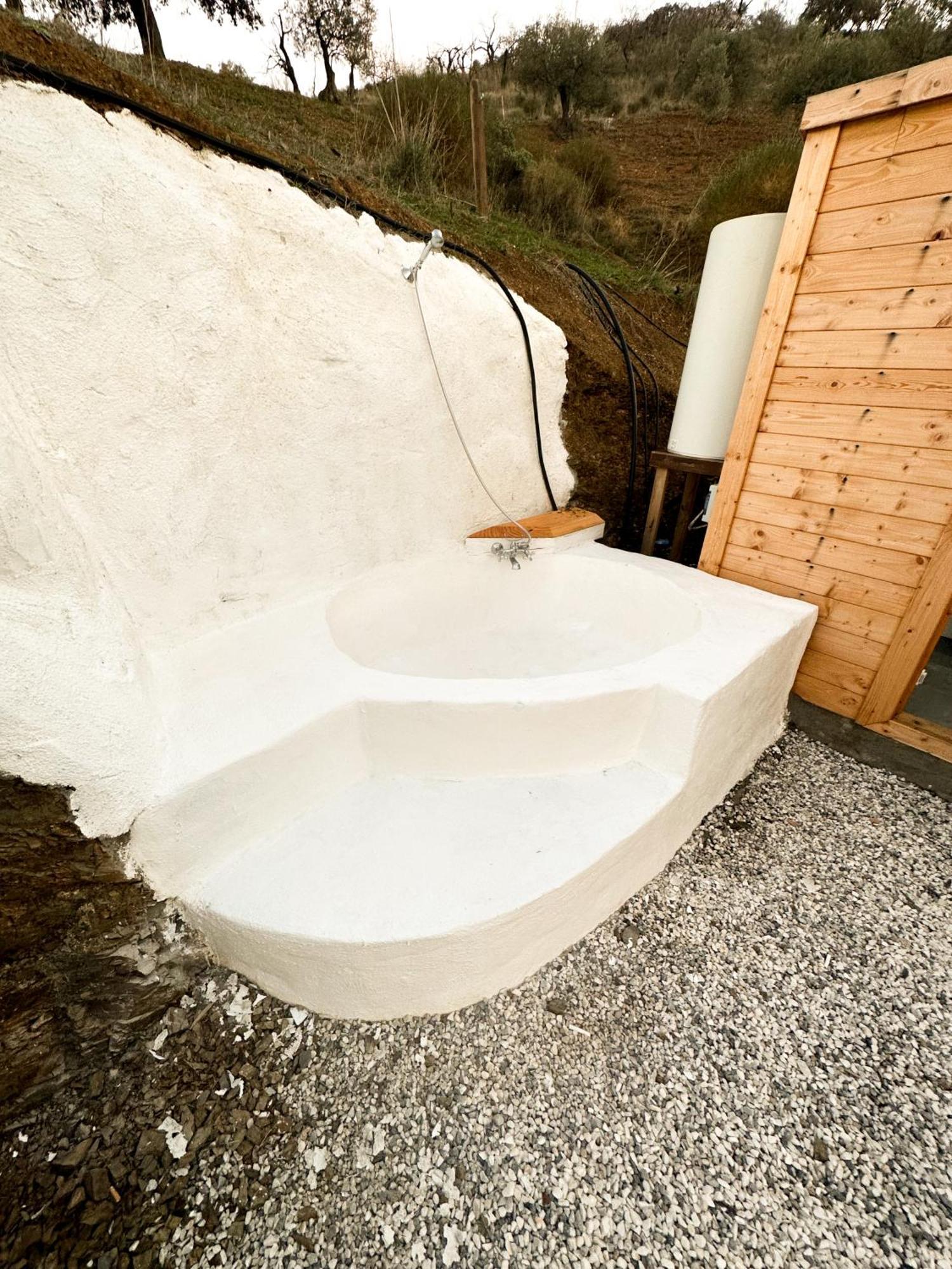 Romantic Accommodation - Hottub & Sauna Almogia Bagian luar foto